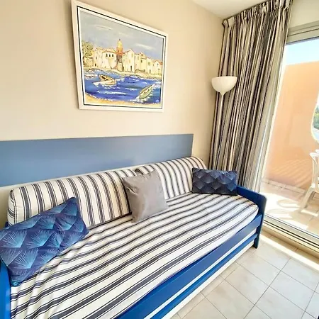 Daire Studio Cap Raphael 2/4 Pers. Face Mer Et Port *
